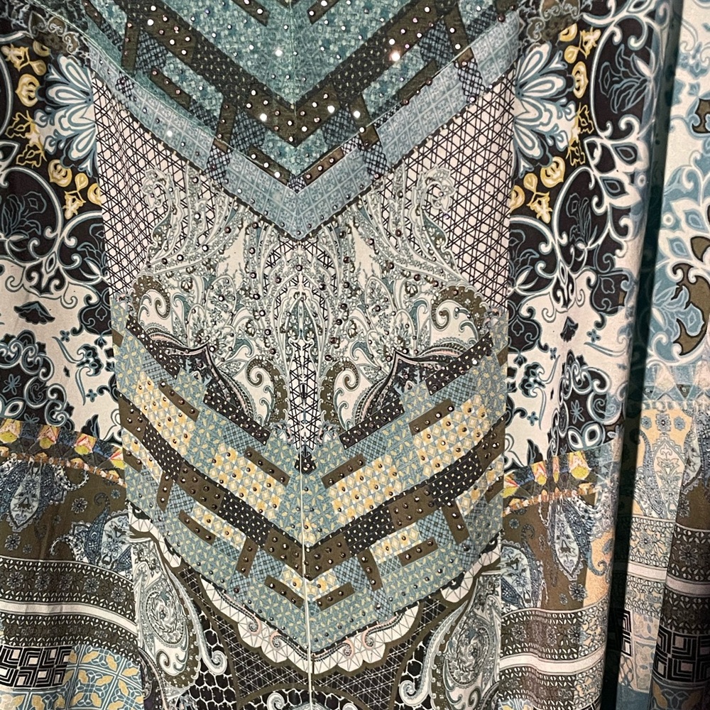 Unity World Wear - Picture 2 of 5